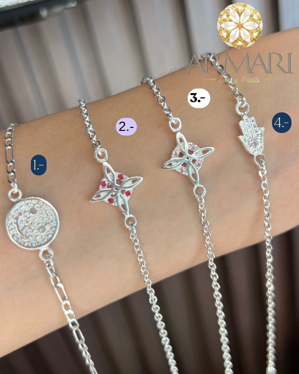 Pulsera · carita, mariposa y mano de Fátima